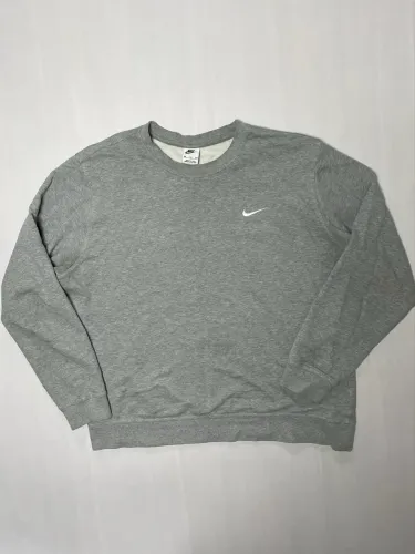 Crewneck Nike Solo Swoosh