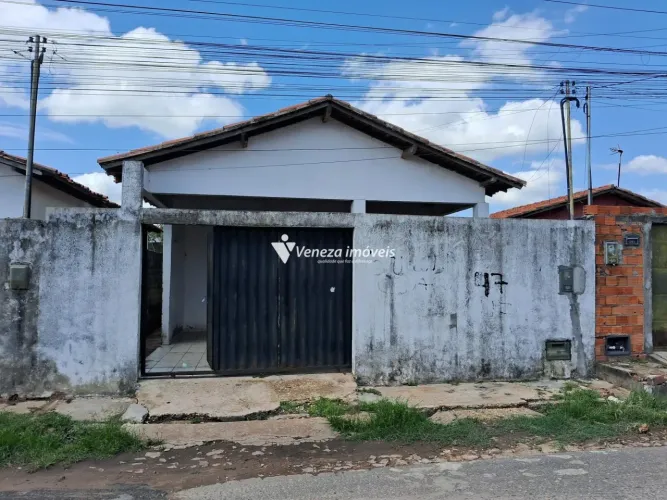 Casa no Parque Brasil II com Terreno de 200m²