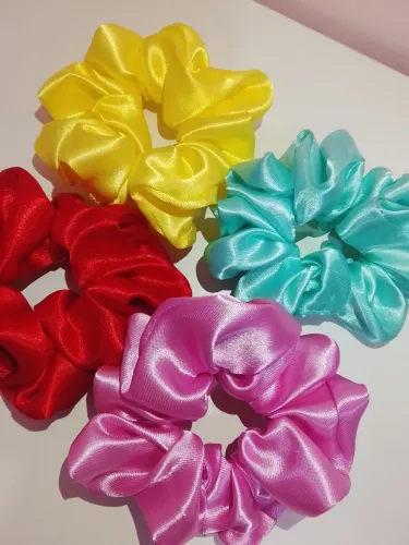 Scrunchie (Xuxa) de cetim