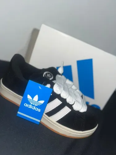 Tenis Adidas do numero 35 ao 40 Só R$ 200,00