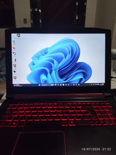 Acer nitro