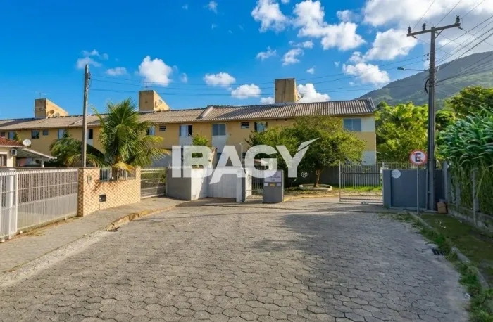 Excelente Apartamento 2 dormitório(s) em Fundos - Biguaçu