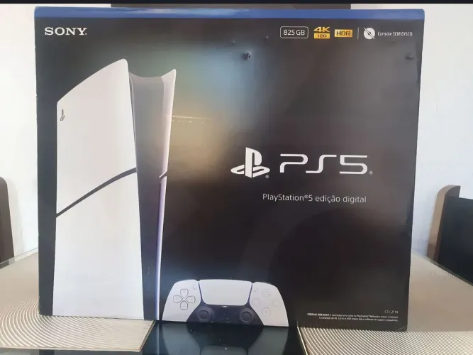 Playstation 5 - PS5 Slim na caixa!