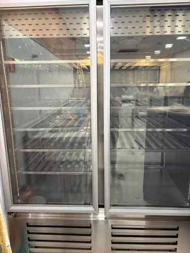 GELADEIRA DE PASSAGEM COZINHA PASS-THRU 4 PORTAS 2 EM VIDRO 1400X810X2000 220V