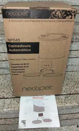 Comedouro Alimentador Automático Inteligente Newpet 5L Wi-Fi (Duplo) - Seminovo
