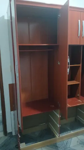 Guarda Roupas para doação