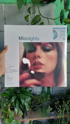 LP Midnights Taylor Swift (Moonstone Edition)