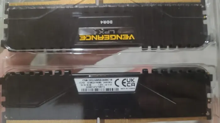Memória 32GB DDR5 Corsair Vengeance 2400Mhz