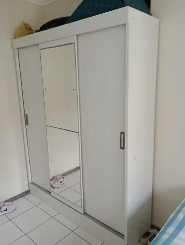 Vende-se um guarda roupa 