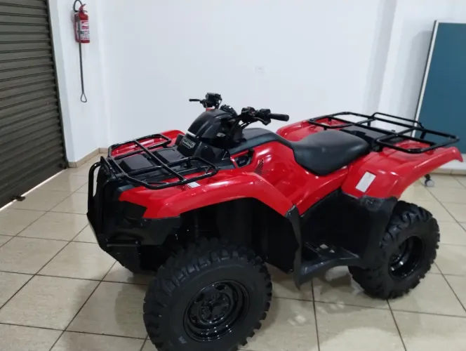 Quadriciclo Honda fourtrax 420 ano 2014