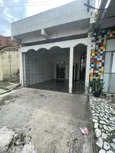 CASA À VENDA NA 14 DE MARÇO UMARIZAL