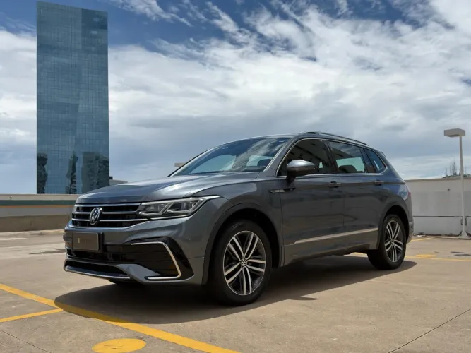 Volkswagen Tiguan Allspac R-line 300 TSI 2.0 2024