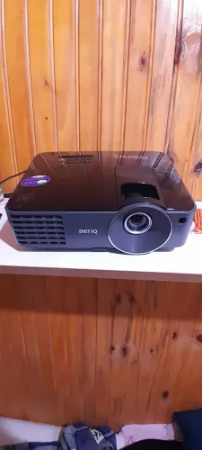 ? PROJETOR BENQ M415 + TELA RETRÁTIL BRANCA - KIT COMPLETO!