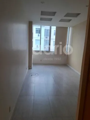Imóvel para aluguel de 49m² com 1 quarto em Copacabana - Rio de Janeiro - RJ