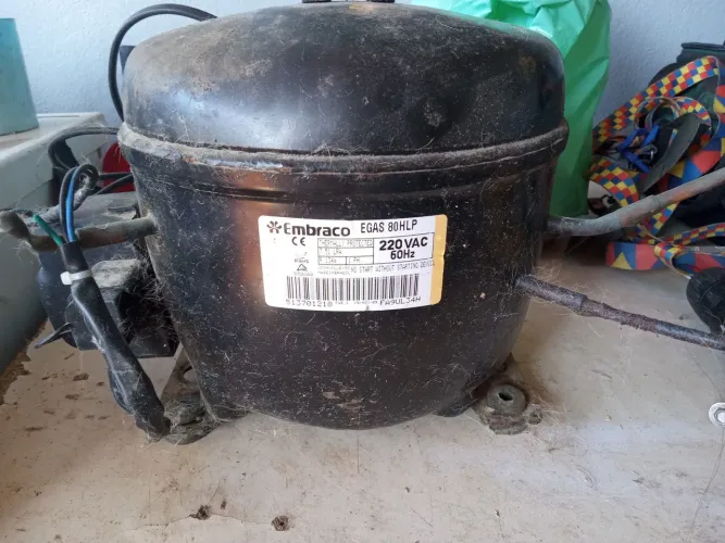 Motor geladeira Embraco