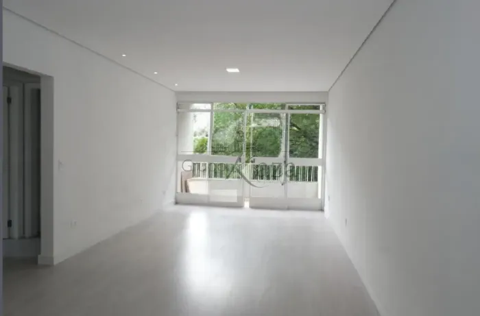 Apartamento - Jardim América - 2 Dormitórios - 100m².