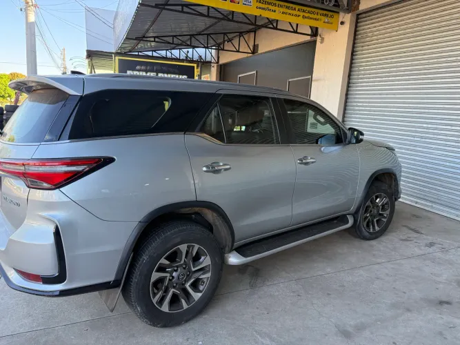 Toyota Hilux SW4 SRX 4X4 2.8 TDI 16V Dies. Aut. 2016