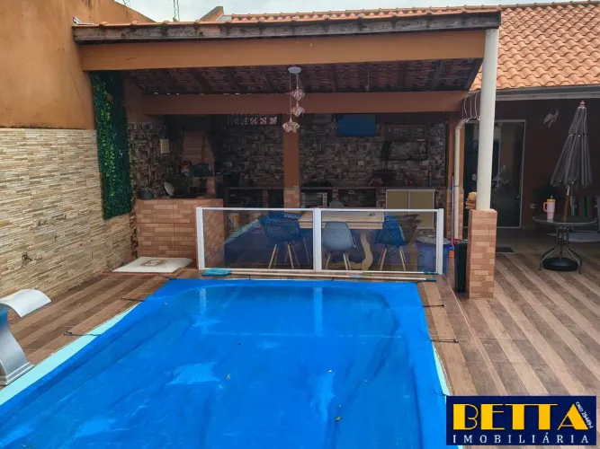 LINDA CHÁCARA A VENDA EM JACAREÍ