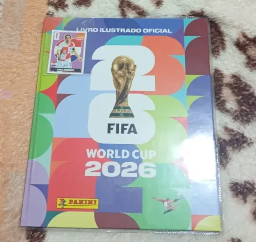 Álbum da Copa do Mundo 2026 Completado 60% + Legend Lilás do Luka Modric.