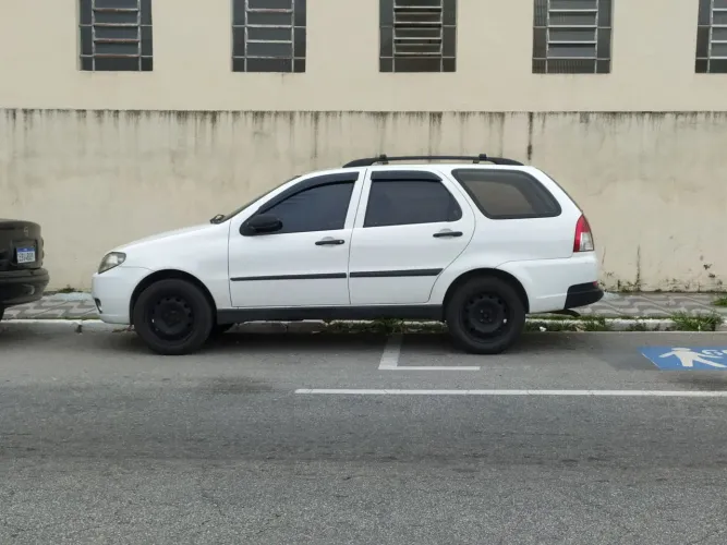 Fiat Palio Weekend ELX 1.3 MPI Flex 8V 4P 2005
