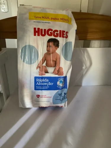 FRALDA HUGGIES M