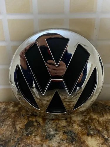 Emblema do Porta Malas / Tampa Traseira - Golf / Gol / Polo / Fox / Voyage 