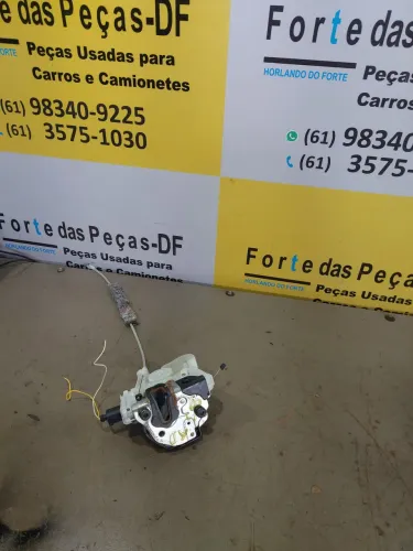 Fechadura Trava Elétrica Da Porta Traseira Direita Do Voyage Gol G5 G6 G7
