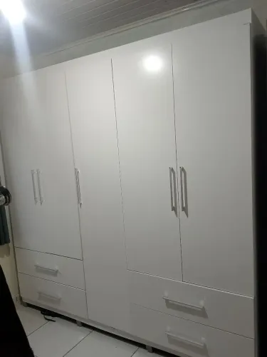 Vendo guarda roupa casal usado bem conservado entrega e montagem grátis