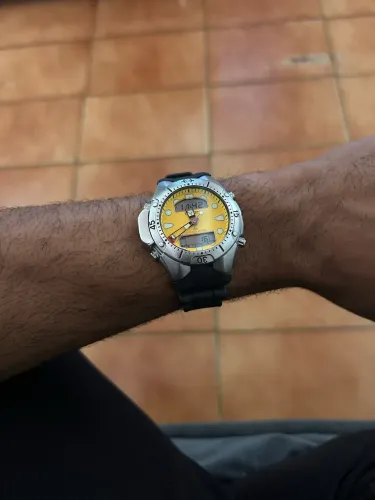 Relógio Aqualand Citizen JP1060 (Todas funções OK) (Pulseira de Borracha) (Amarelo)