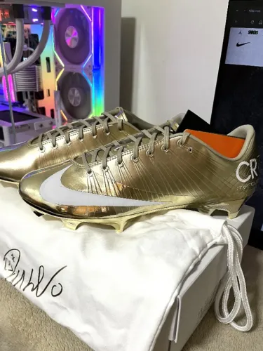 Chuteira CR7 x Nike Mercurial Superfly 1 Gold Star 43BR/44BR (ORIGINAL)