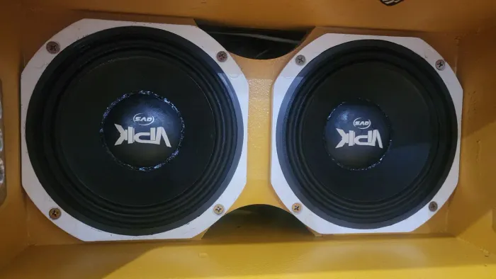 Vendese par de medio QVS novo