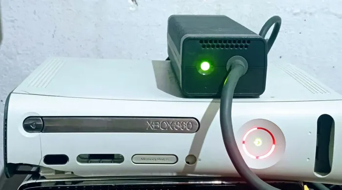 Xbox 360 fat/arcade Com ERRO LUZ VERMELHA 0103 + FONTE ORIGINAL!