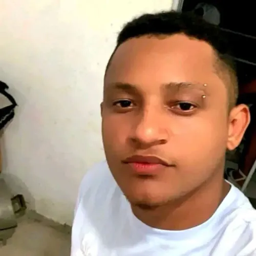 Sou ajudante de carga ajudante de eletricista e vigia disponível