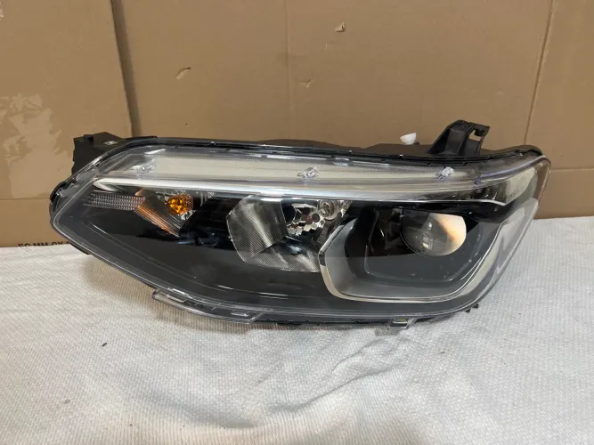 Farol Chevrolet Tracker 2019/2024 Novo