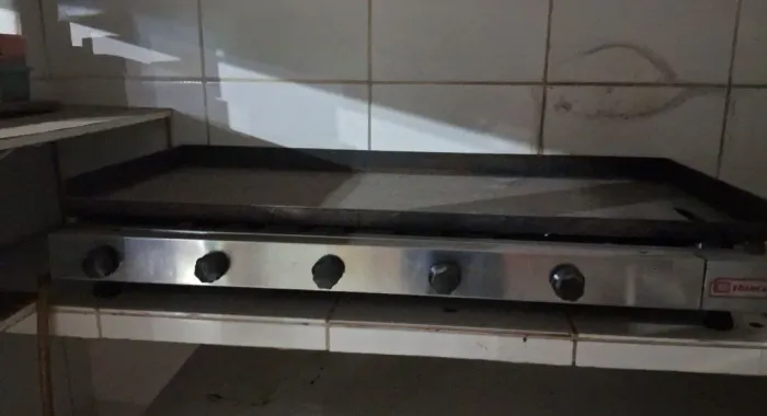 Vendo Chapa de lanche a gás