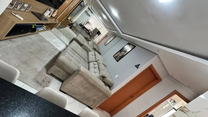 Vendo Apartamento Reformado Semi Mobiliado para Investidor .