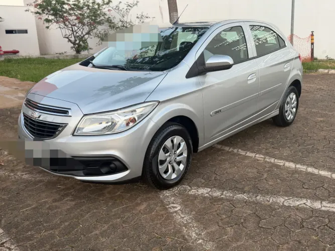 Chevrolet Onix Hatch LT 1.0 8V Flex Power Mec. 4P 2014