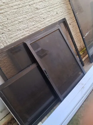 Vendo brindex.kit portas e janelas de correr