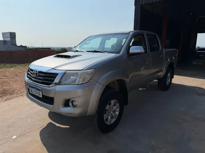 Toyota Hilux CD SRV D4-d 4X4 3.0 TDI Diesel AUT 2015