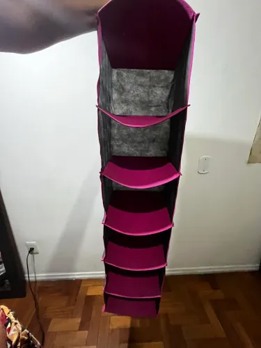 Prateleira organizadora de tecido