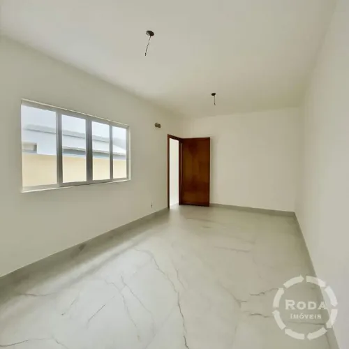 Casa a venda - Embaré - Santos