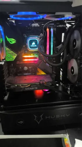 COMPUTADOR GAMER EM ÓTIMO ESTADO