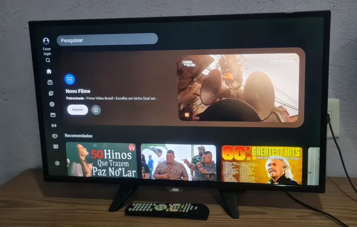 Smart AOC 32" HD Wifi HDMI USB com Pés e Controle Funcionando Normalmente