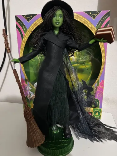 Boneca Elphaba Tropp Deluxe Wicked For Good