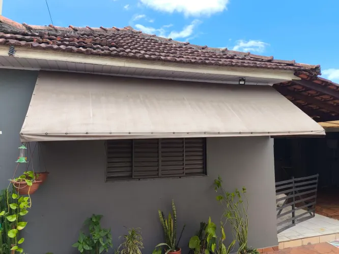 Toldo 3,30 x 0,96 x 0,77 - 300 reais 