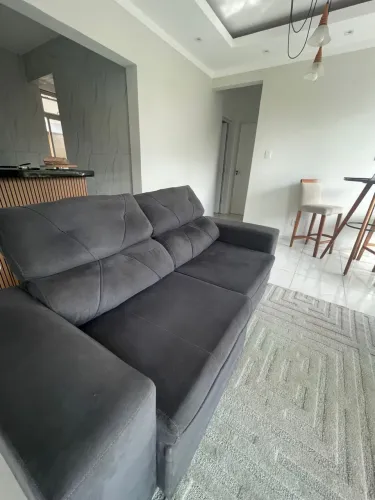 Sofá cinza seminovo 