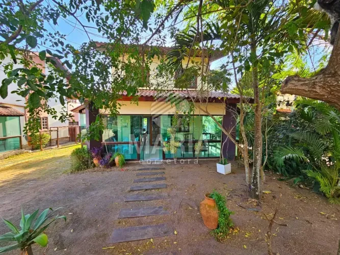 Casa de condomínio com 05 suítes à venda em Gravatá/PE!
