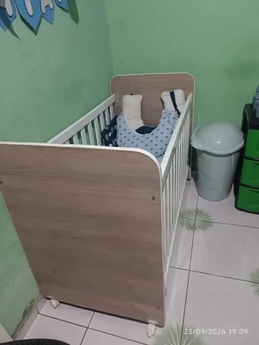 Berço com colchão