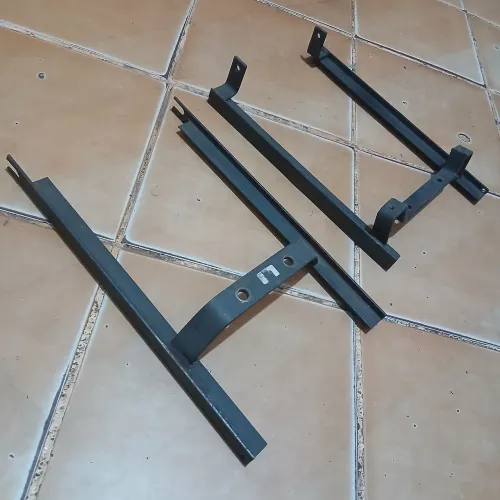 Vendo suporte de bau de moto leia a descrição