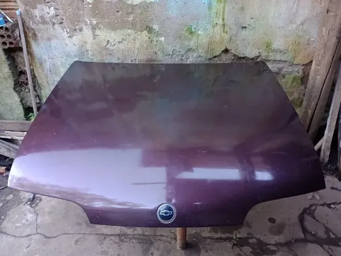 Lata e vidros Monza tubarão